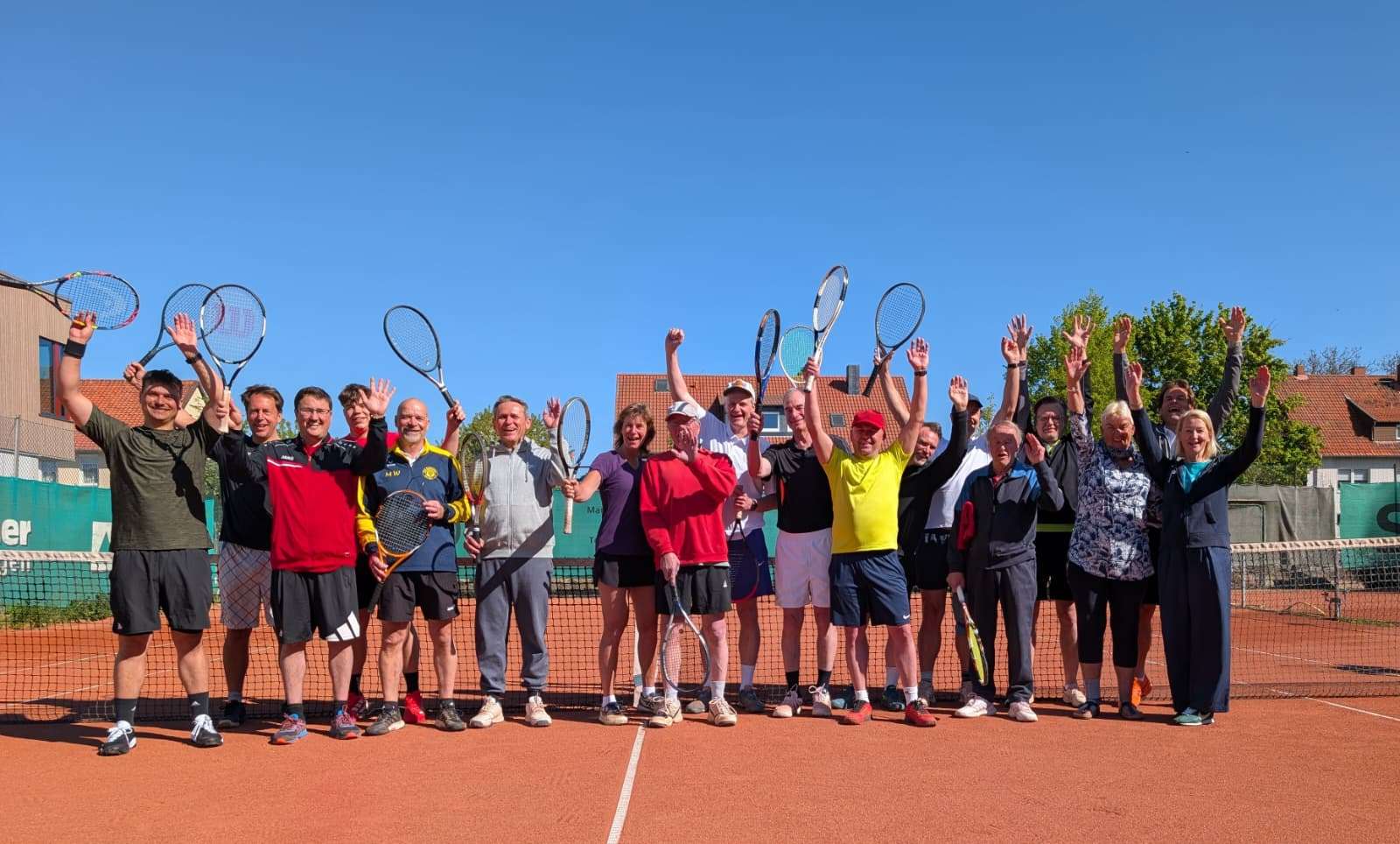 Tennis 8 Tennis Halchter